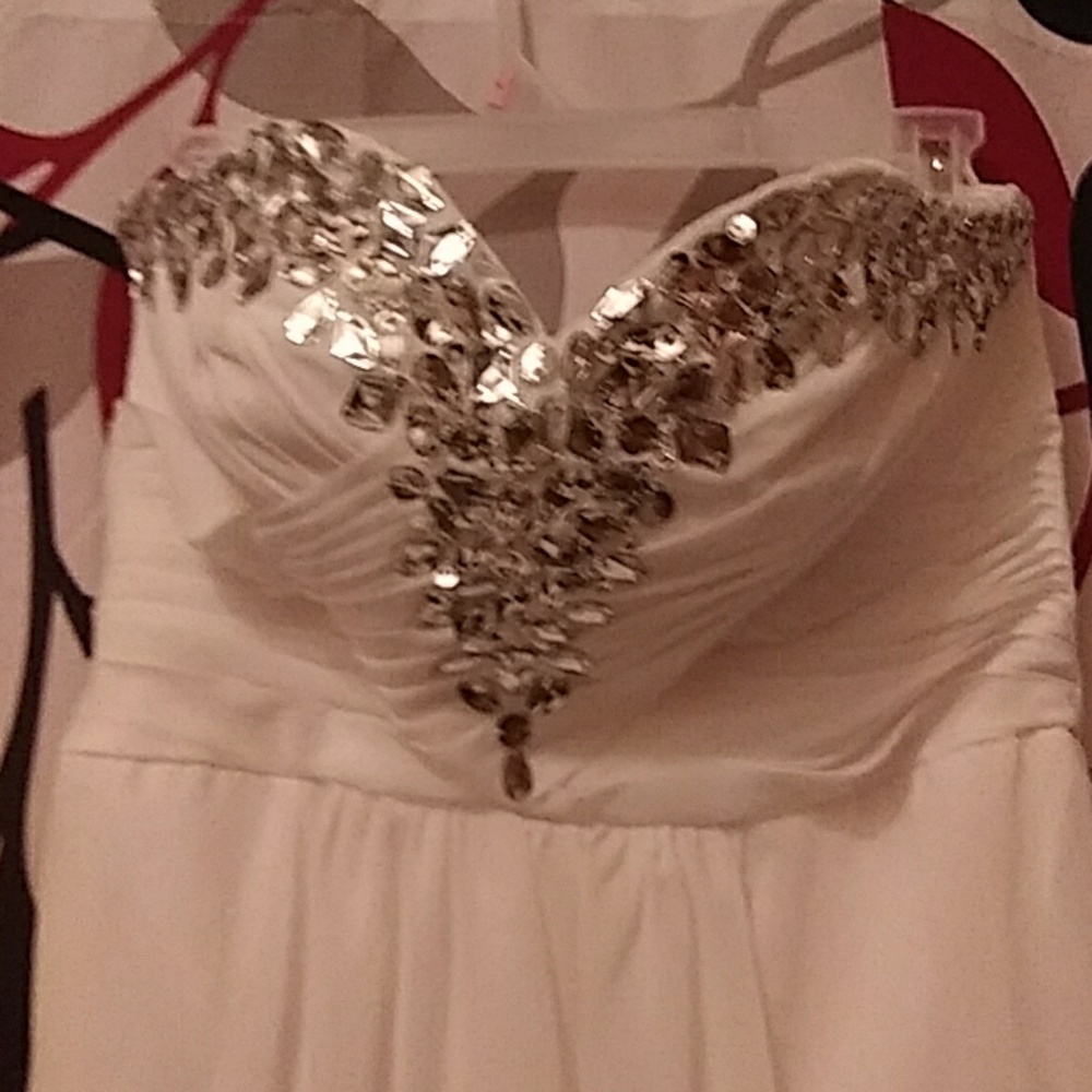 Jaeden wedding dress